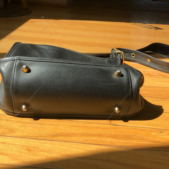 Coach full leather black crossbody - Picture 6 of 7